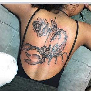 Meet your Posher, Kenyatta